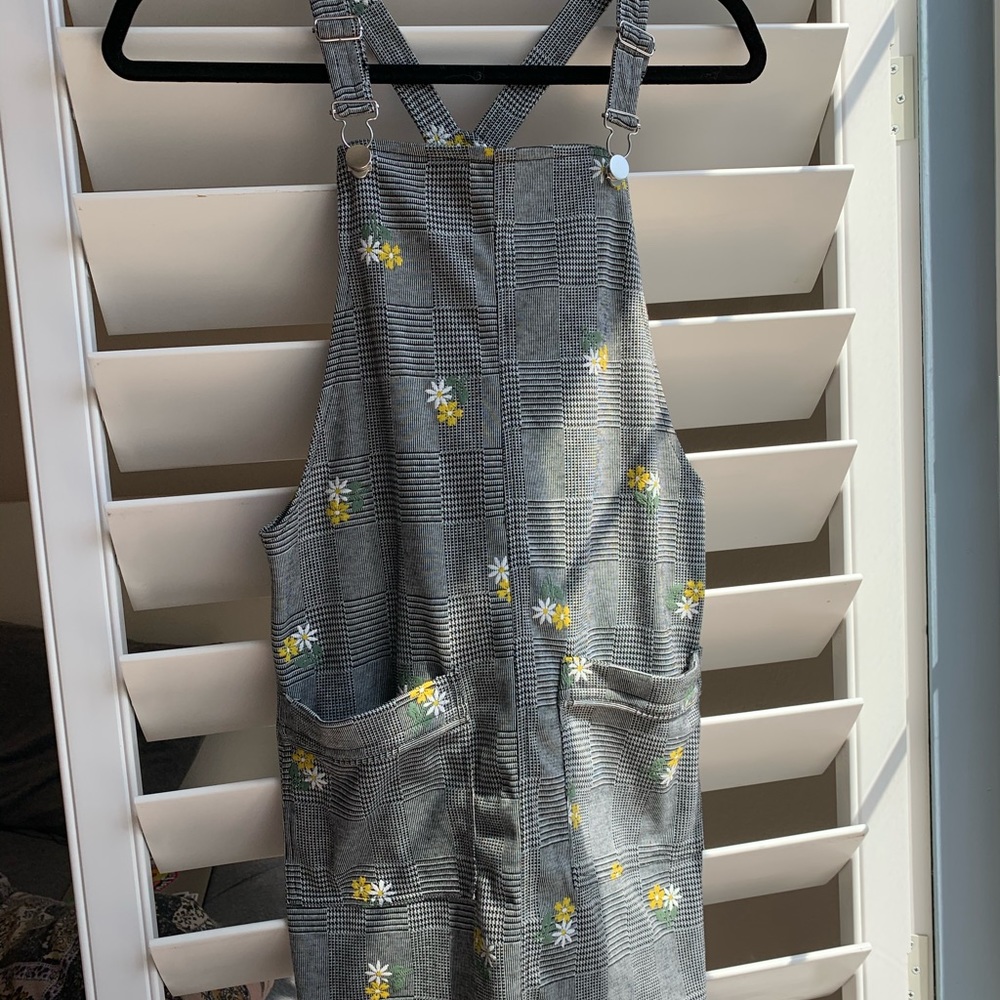 overall style dress